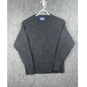 This was returned because of sizing issues. It fits like a small. Please see mea